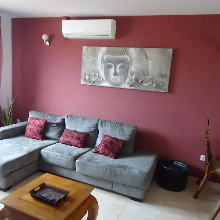 Bravos Aparment 1 Деревянный коттедж *